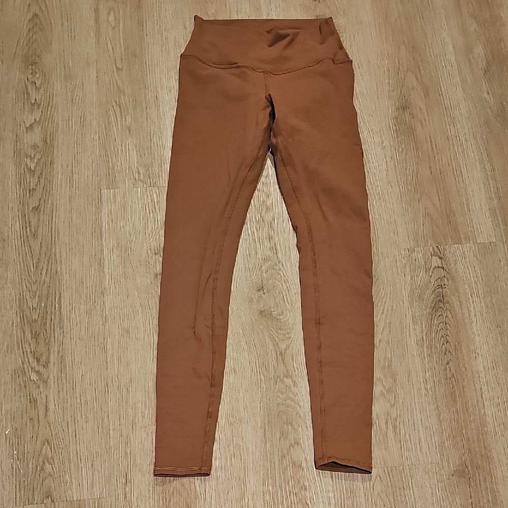 ALO Yoga Chesnut Airlift Leggings